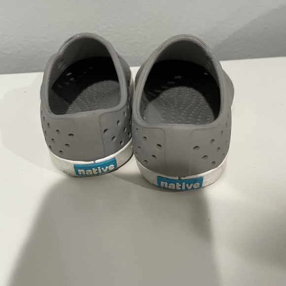 Native shoes - Picture 2 of 4